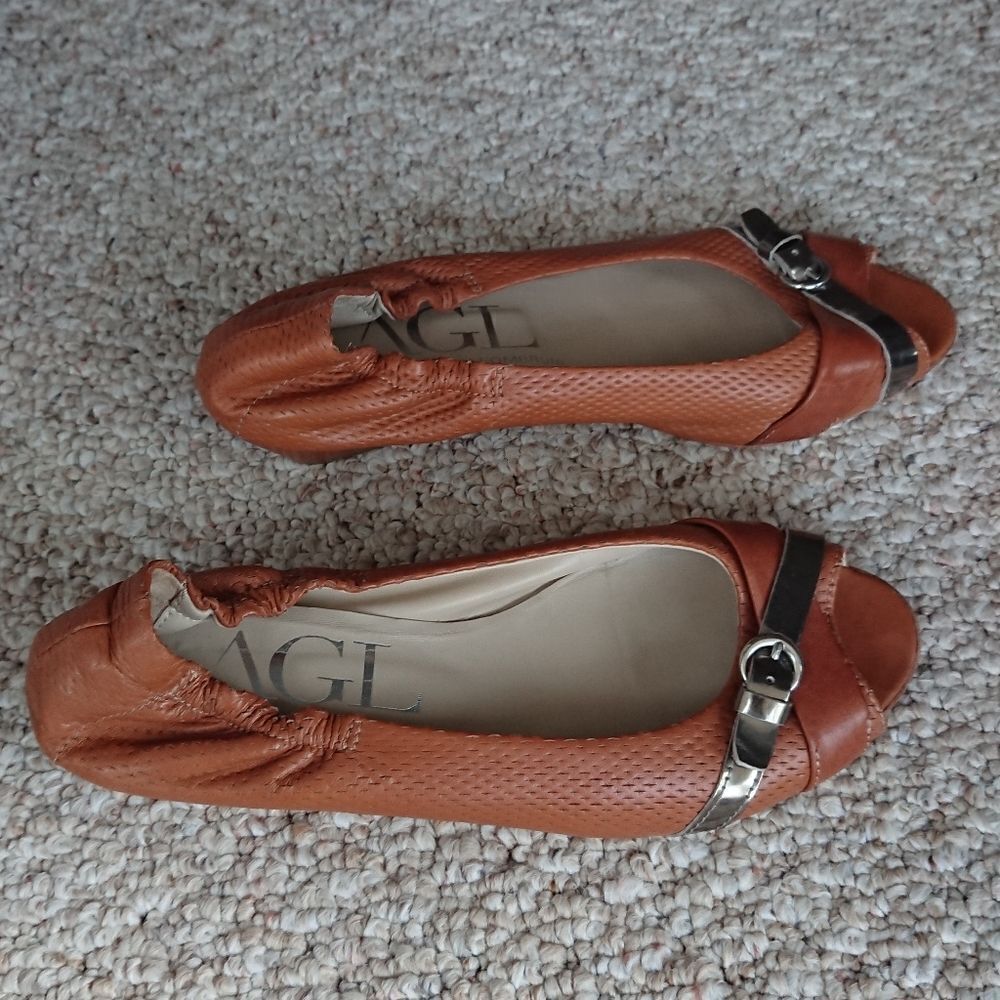 AGL brown leather open toe wedges size 8.5